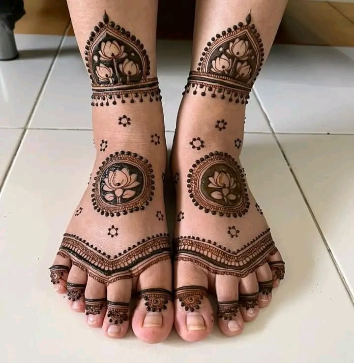 Modern Foot Design